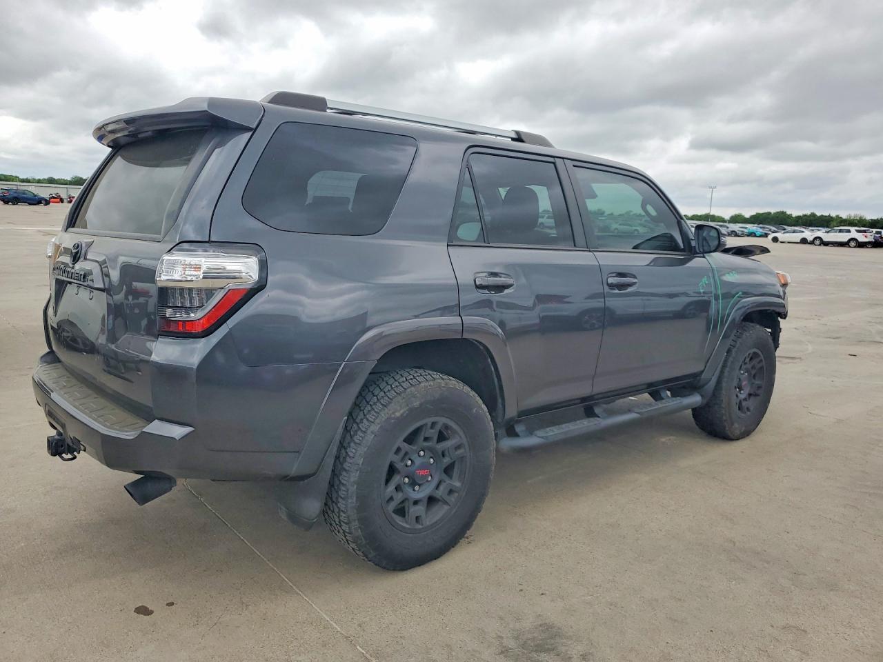 2022 TOYOTA 4Runner