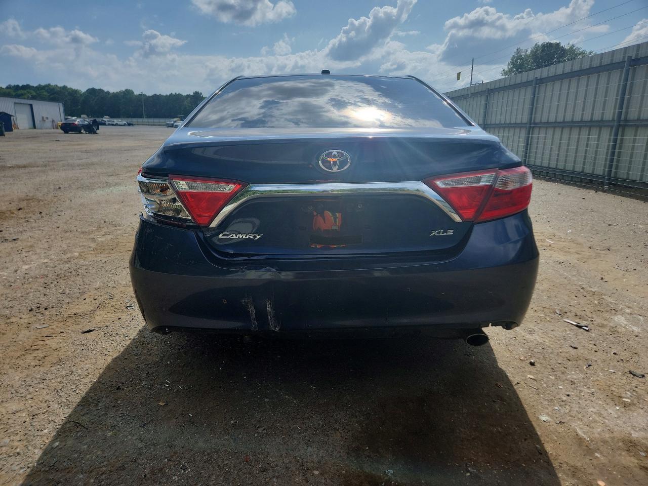 2015 TOYOTA CAMRY