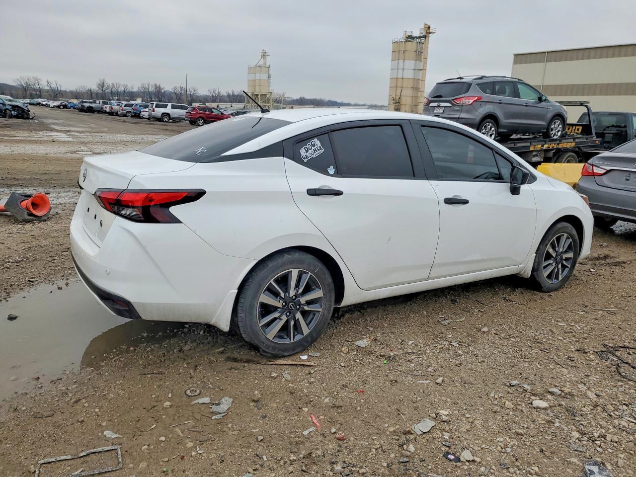 2025 NISSAN VERSA