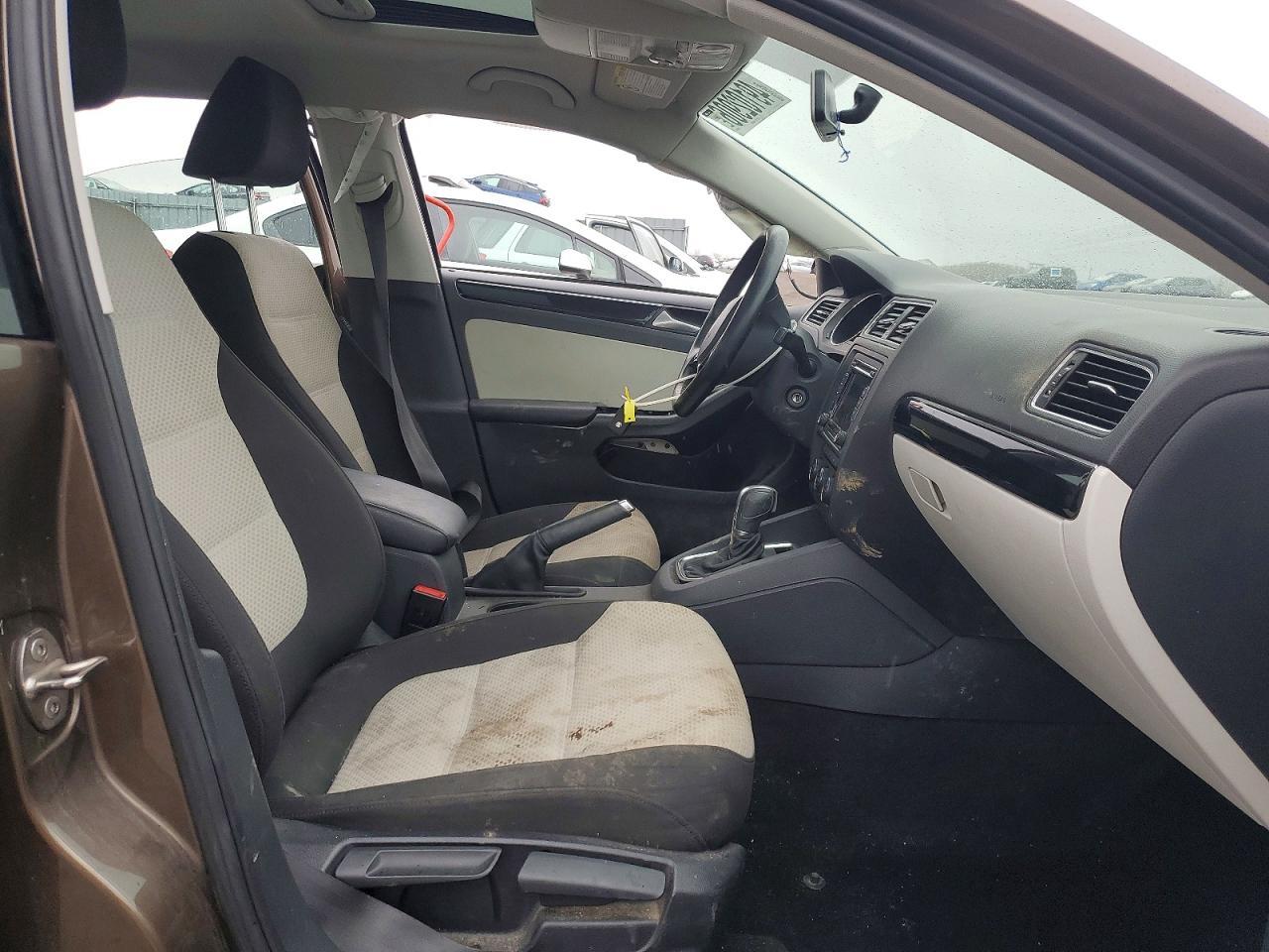 2015 VOLKSWAGEN JETTA