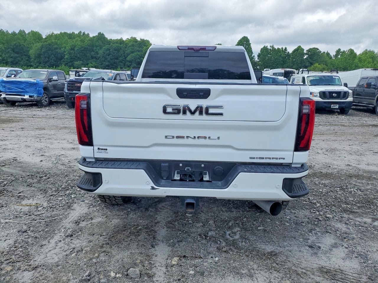 2024 GMC Sierra