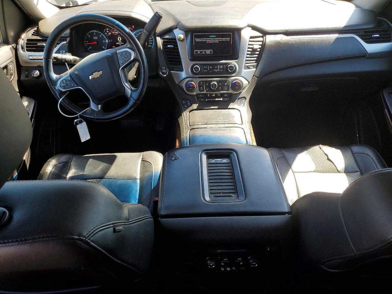 2016 CHEVROLET Suburban