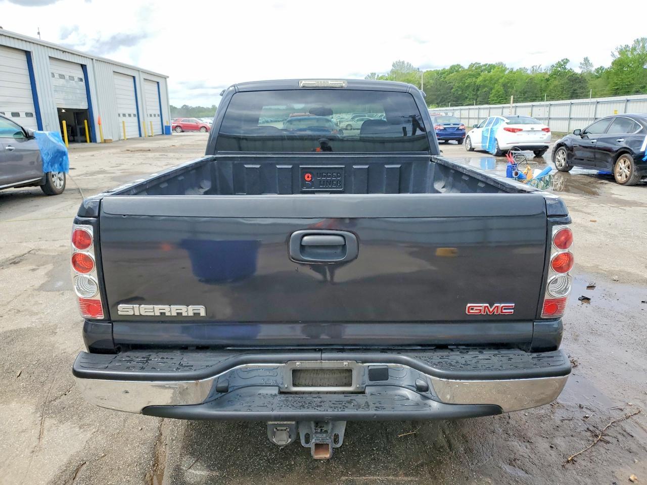 2004 GMC Sierra