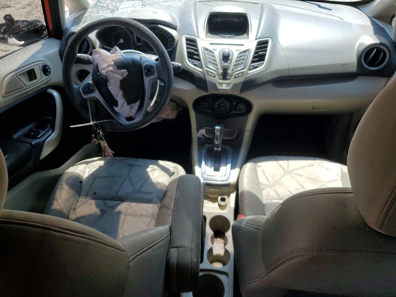 2012 FORD Fiesta