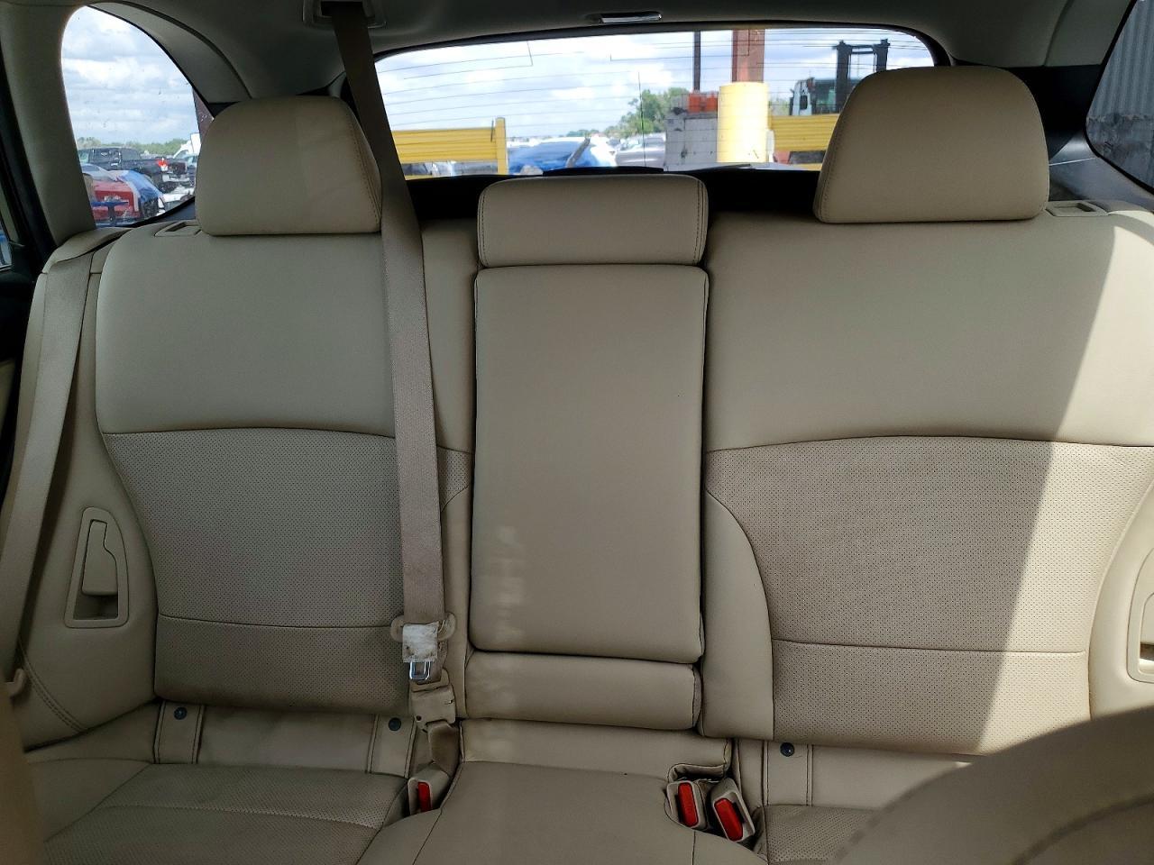 2018 SUBARU Outback