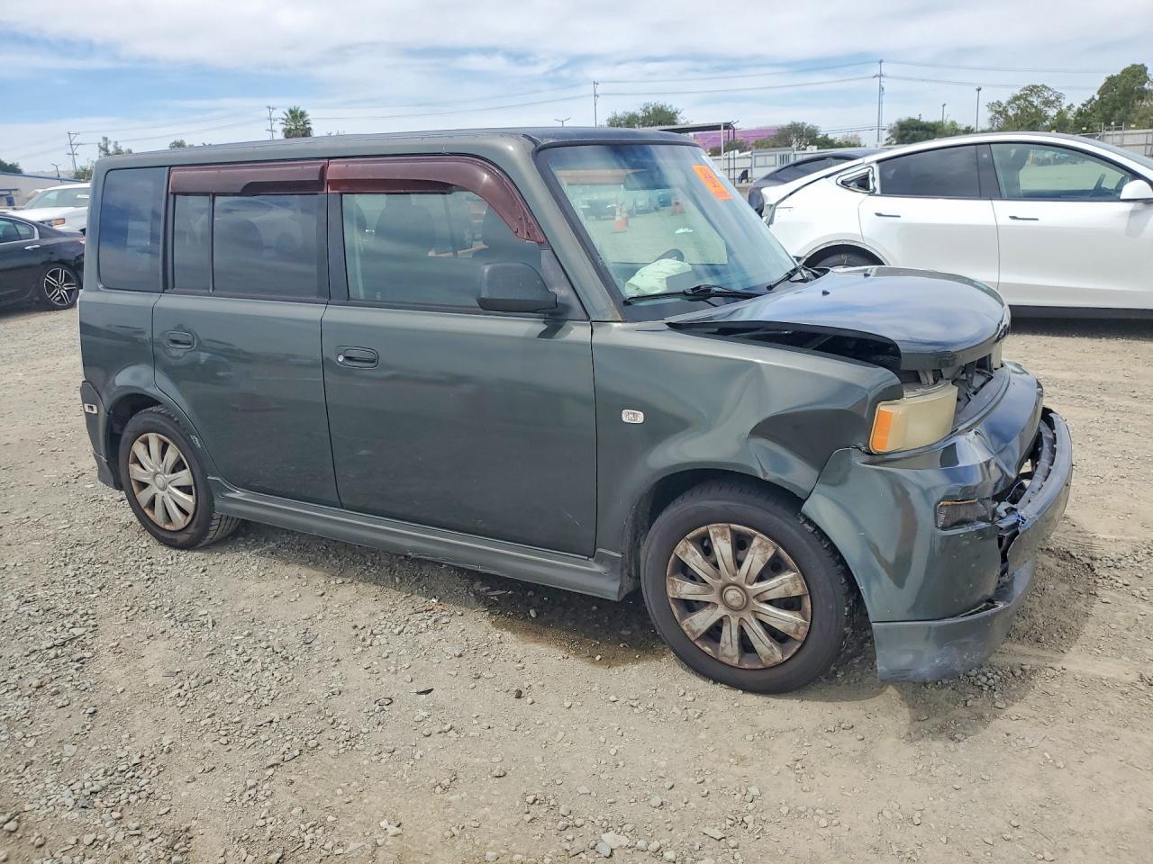 2005 TOYOTA SCION