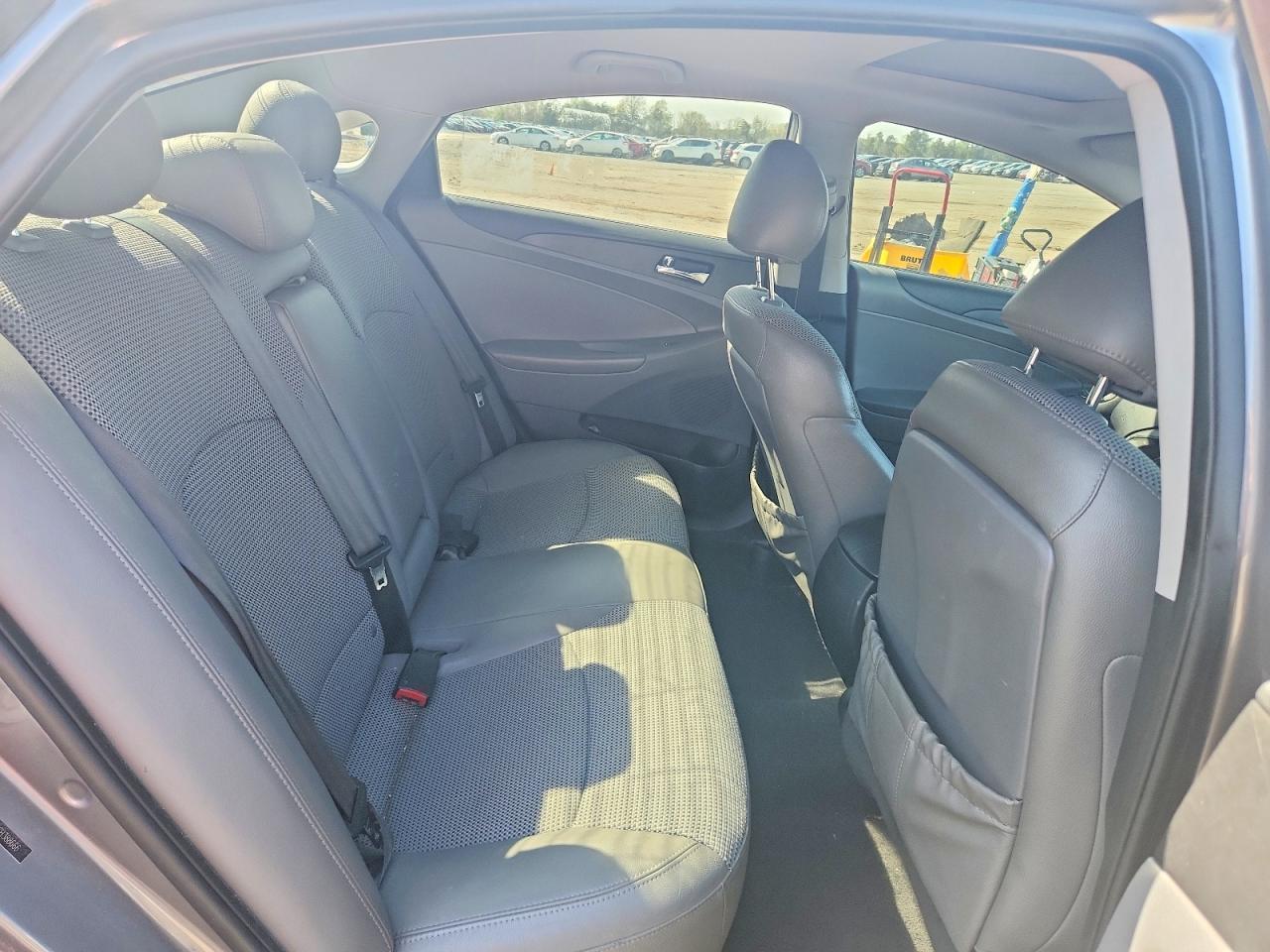2012 HYUNDAI SONATA