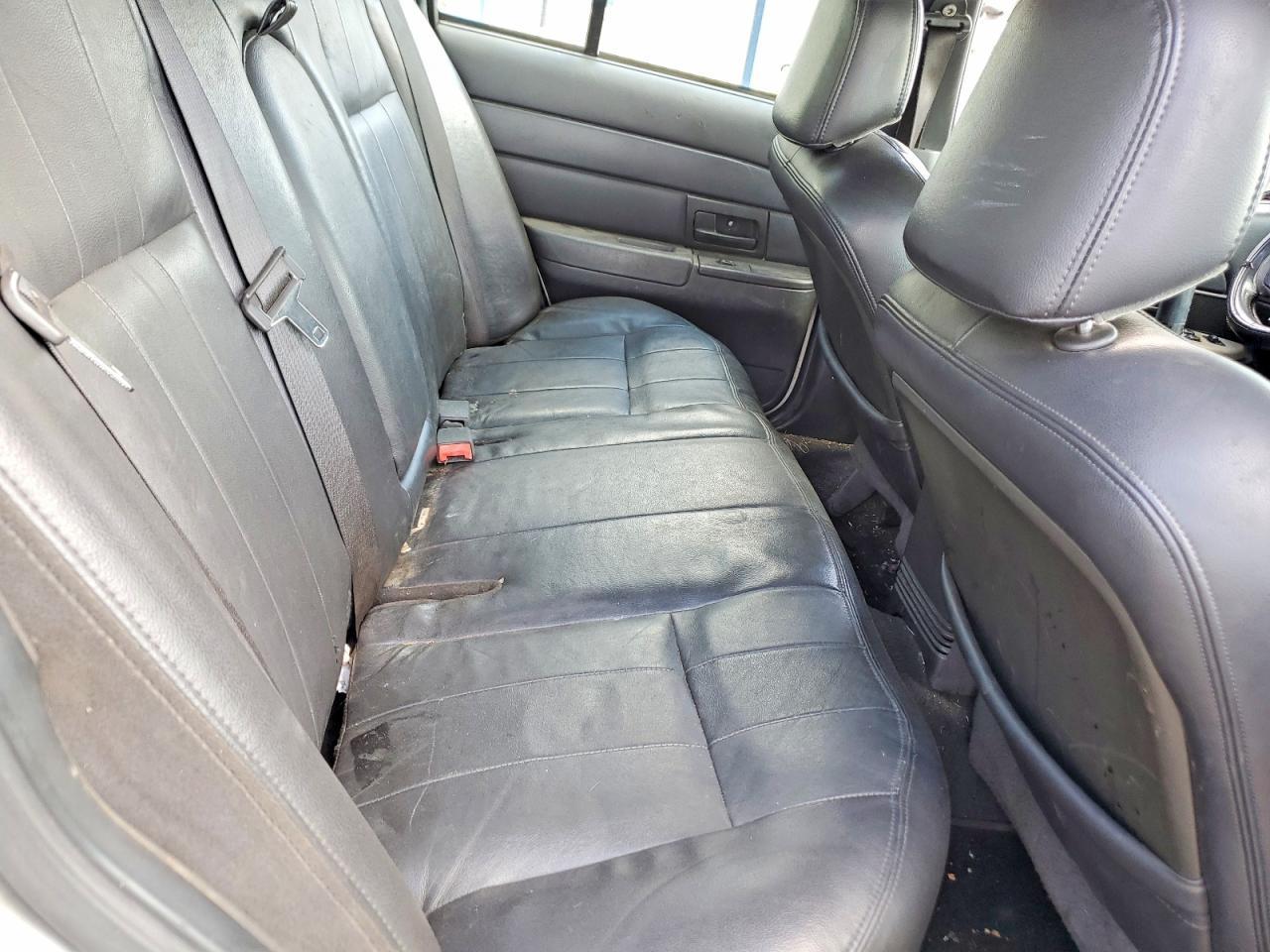 2005 FORD Crown Victoria