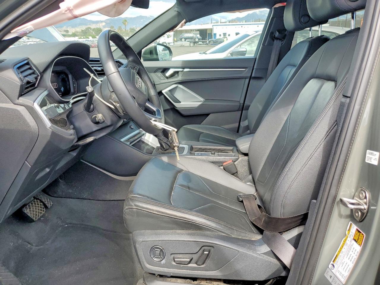 2022 AUDI Q3