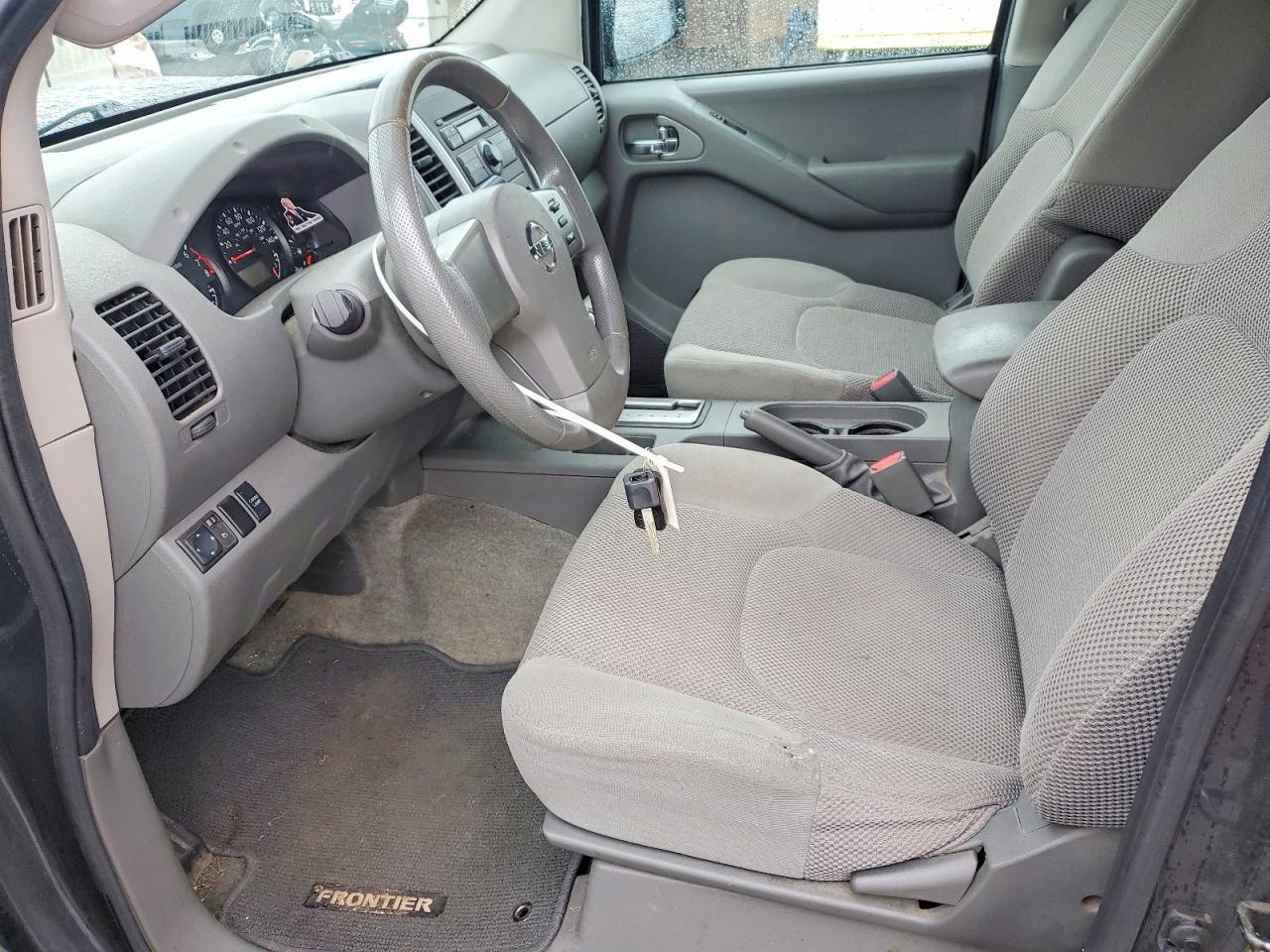 2011 NISSAN Frontier