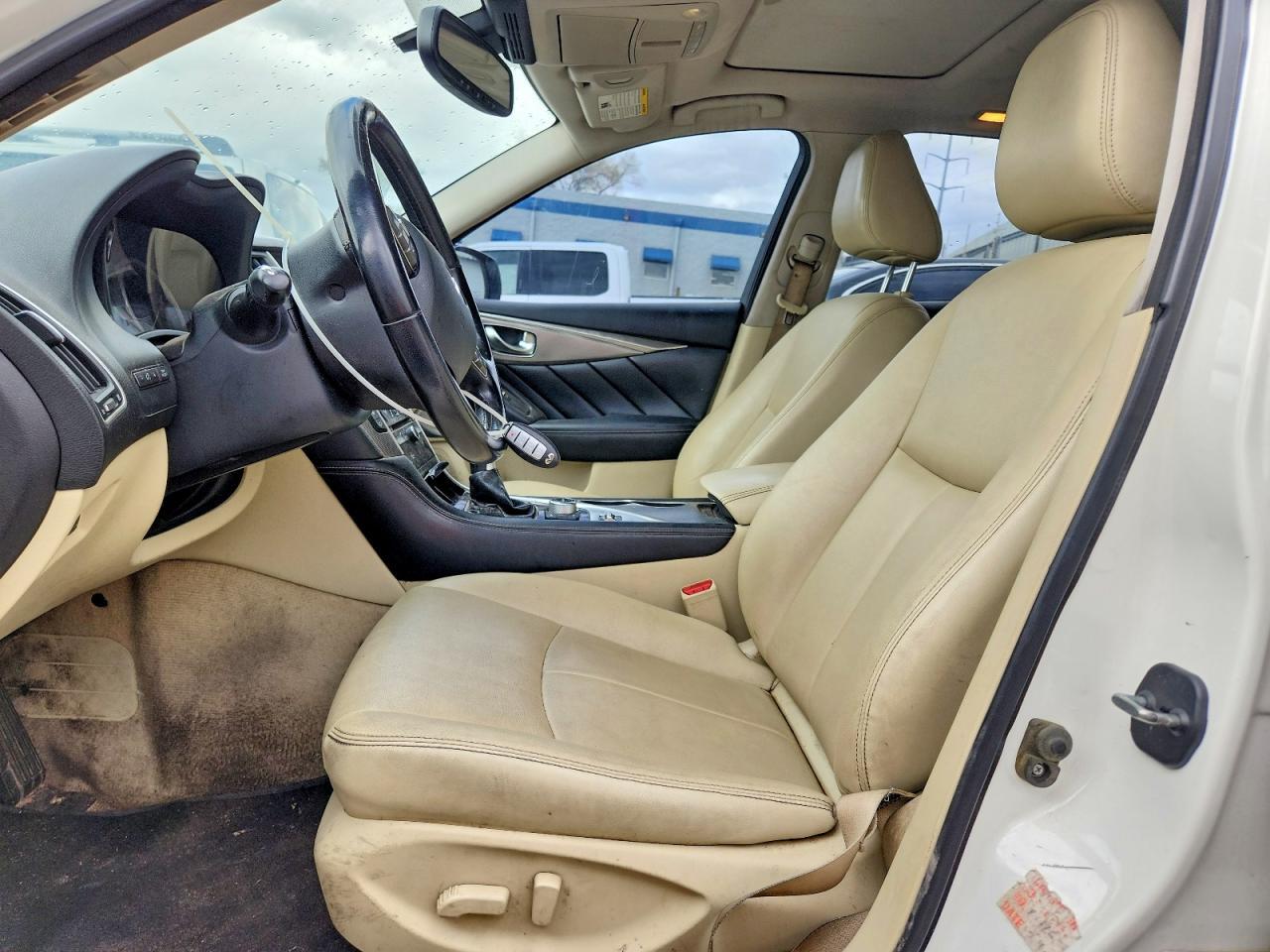 2017 INFINITI Q50