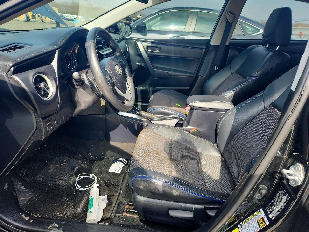 2017 TOYOTA COROLLA