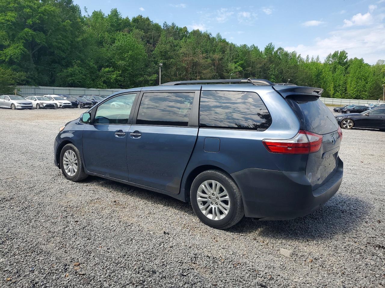2016 TOYOTA SIENNA