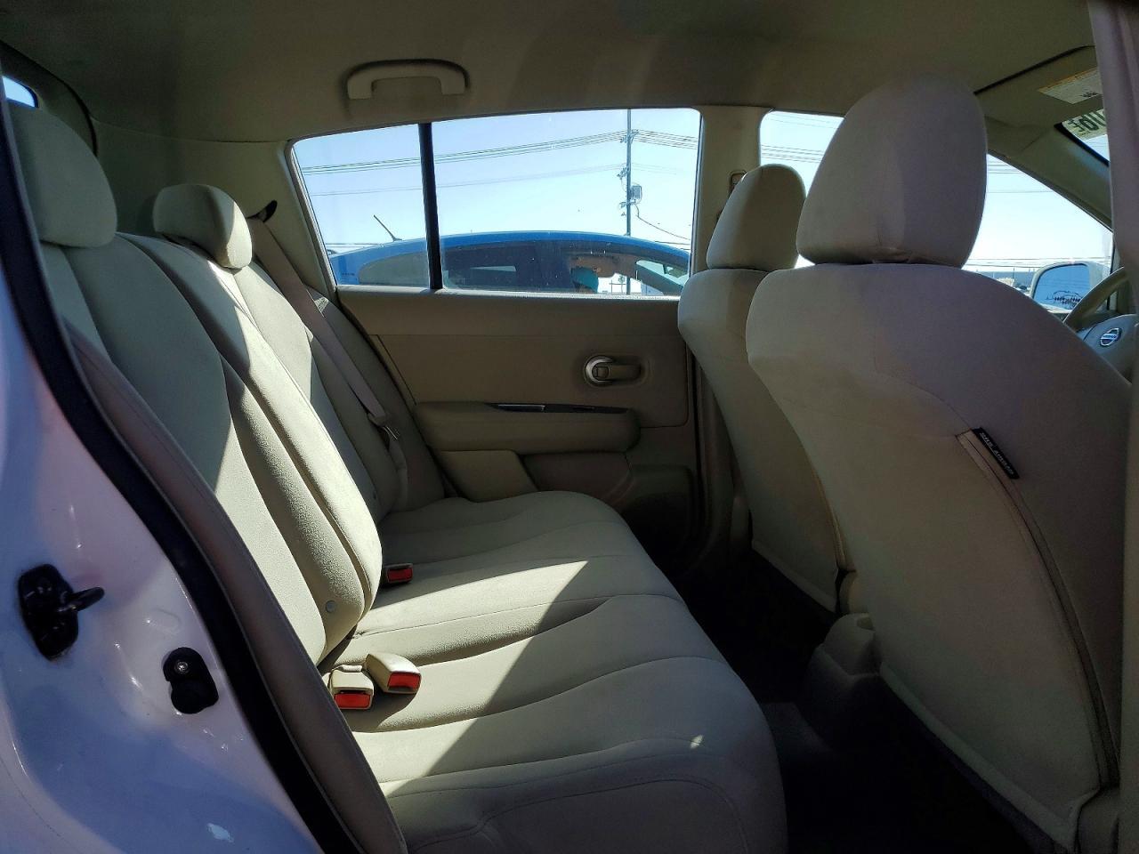 2009 NISSAN VERSA