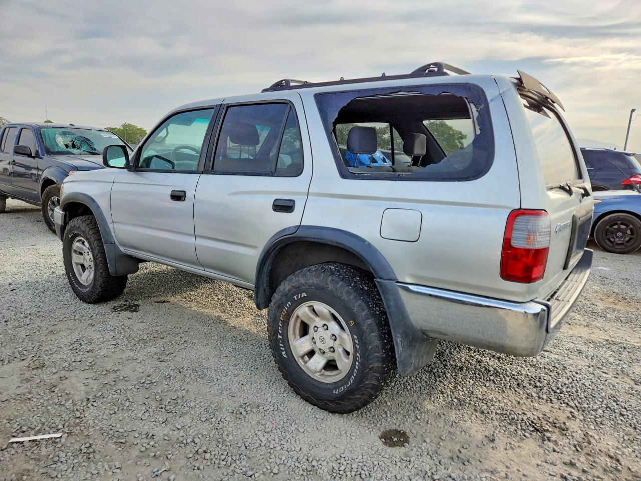 1999 TOYOTA 4Runner