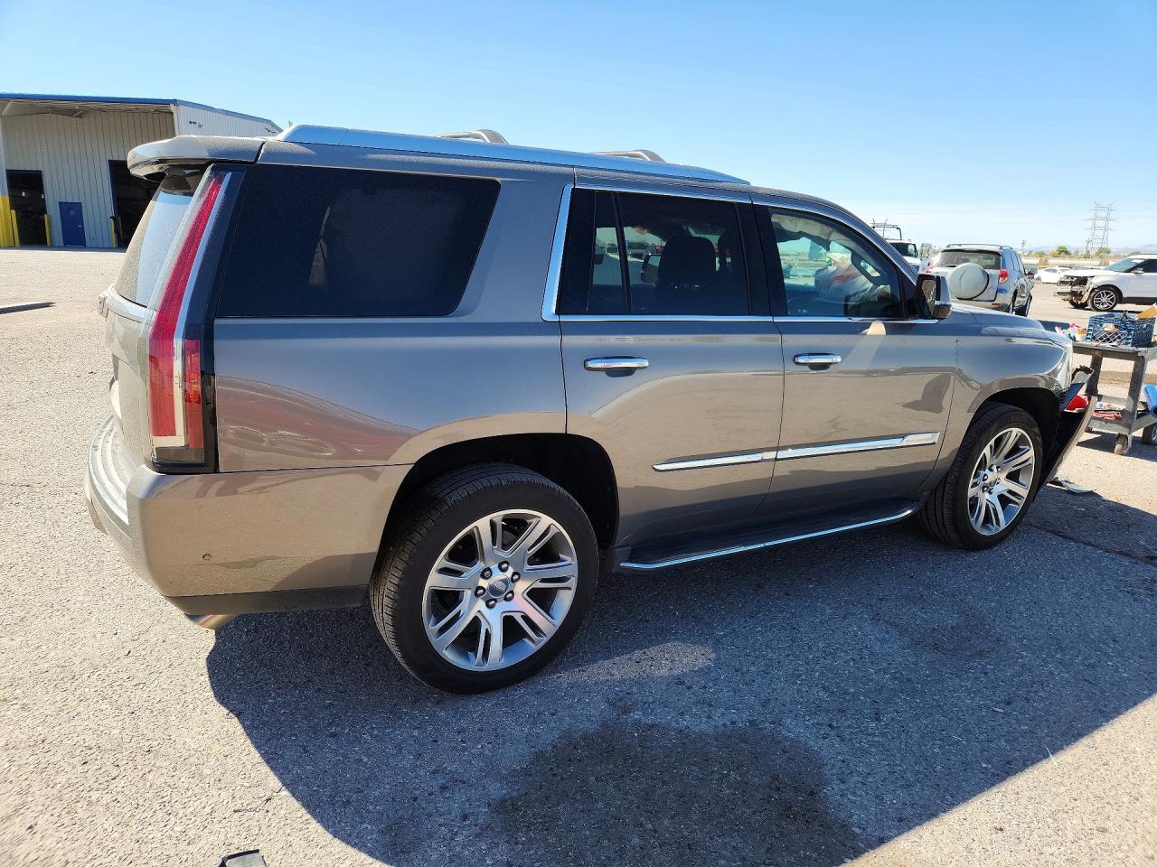 2017 CADILLAC ESCALADE