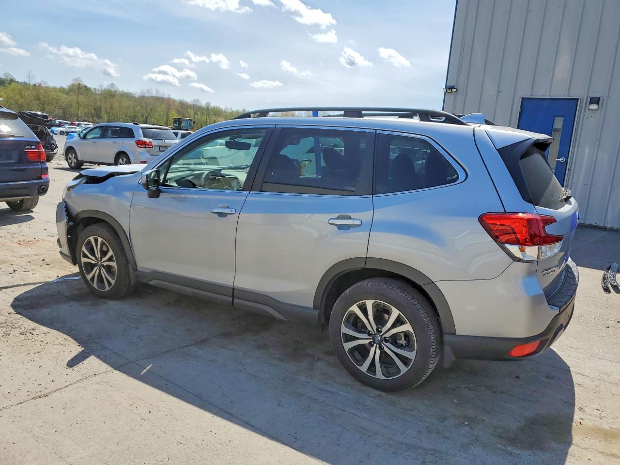 2023 SUBARU FORESTER