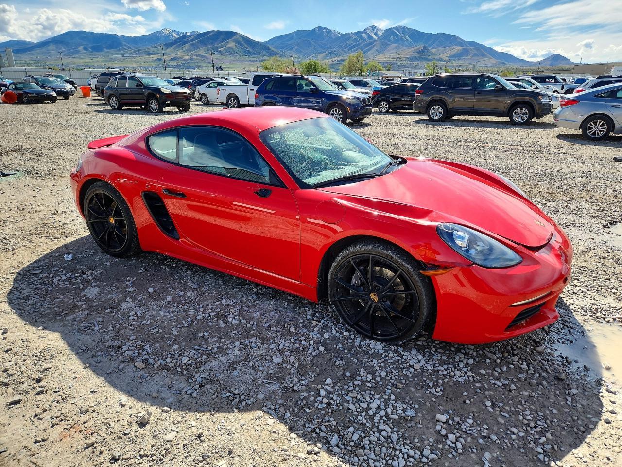 2018 PORSCHE Cayman