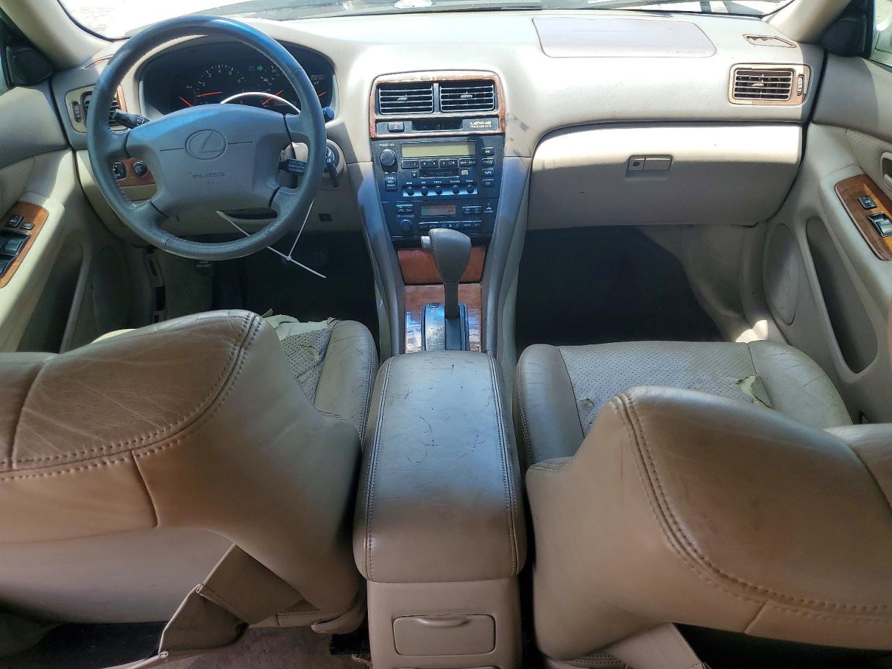 1999 LEXUS Es 300