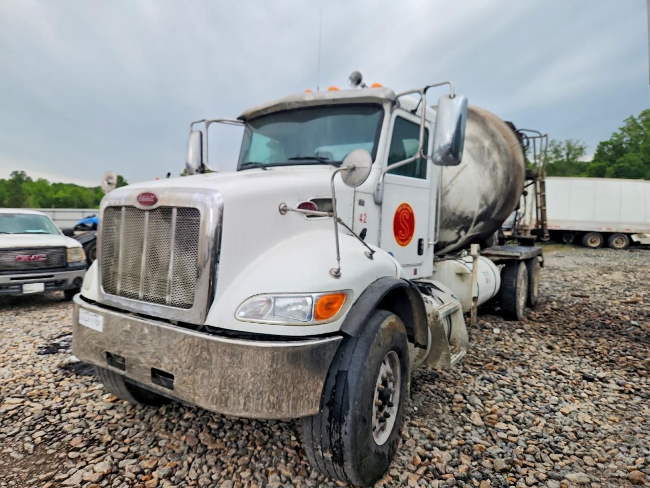 2020 PETERBILT 348