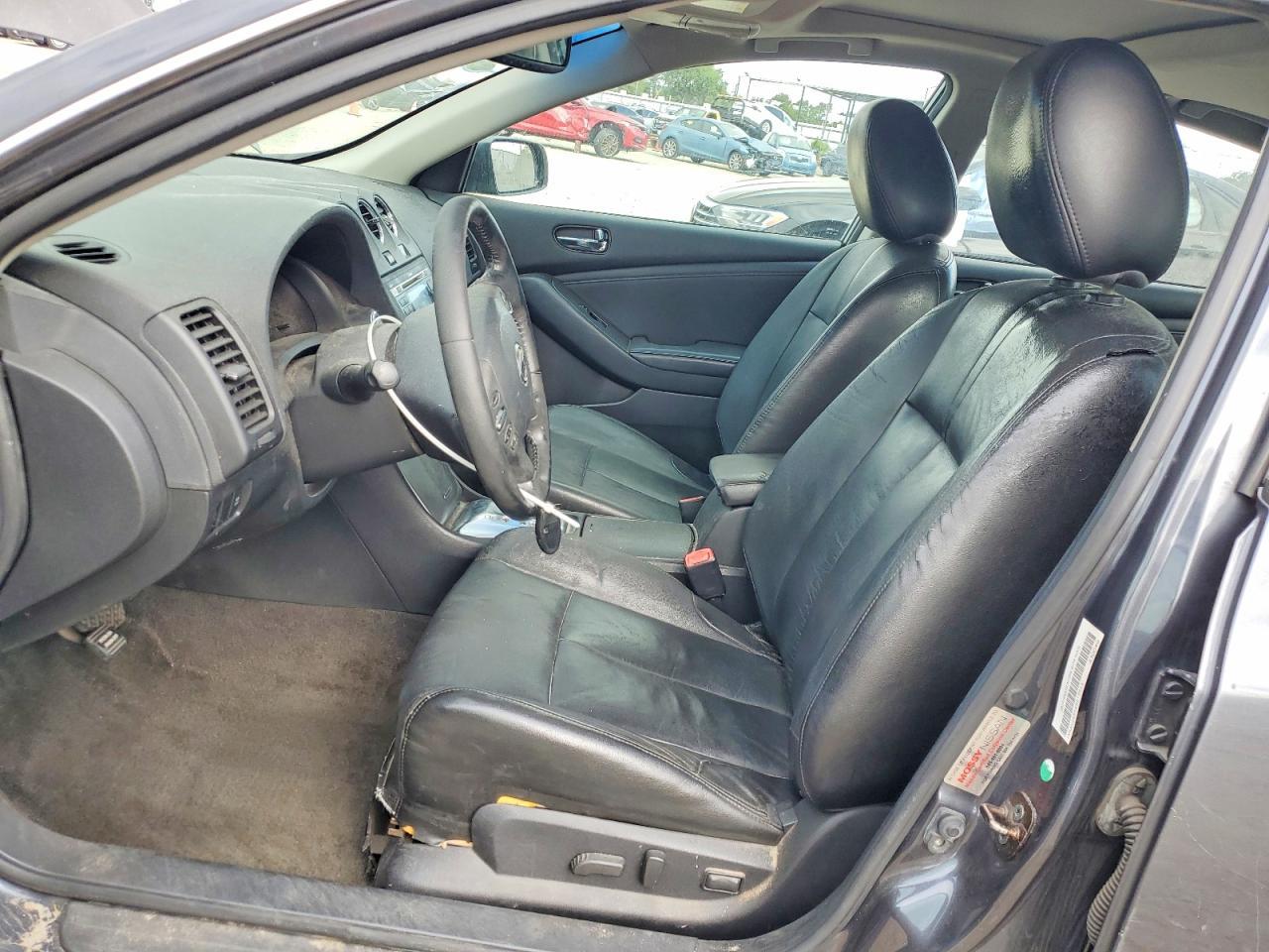 2010 NISSAN ALTIMA