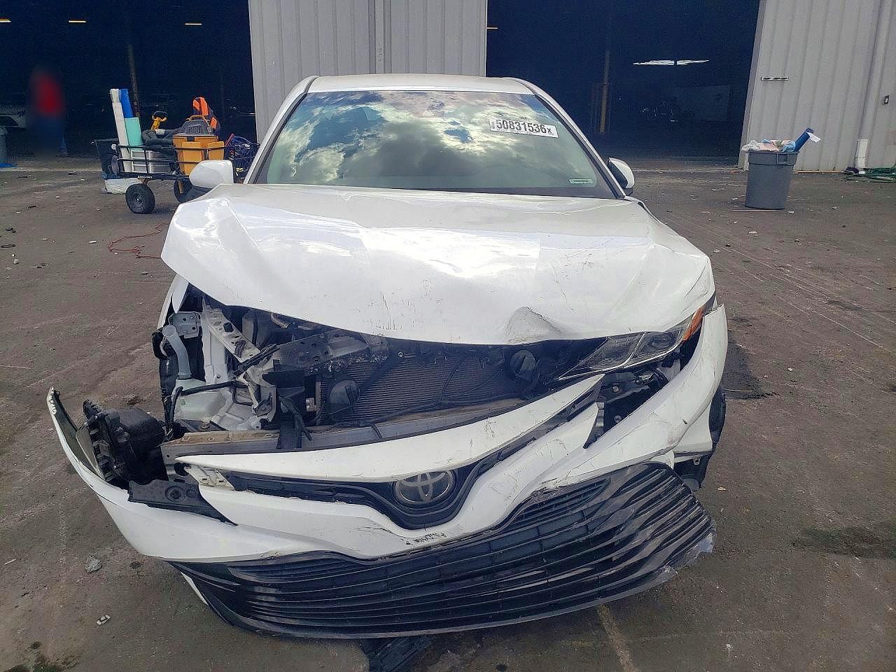 2018 TOYOTA CAMRY