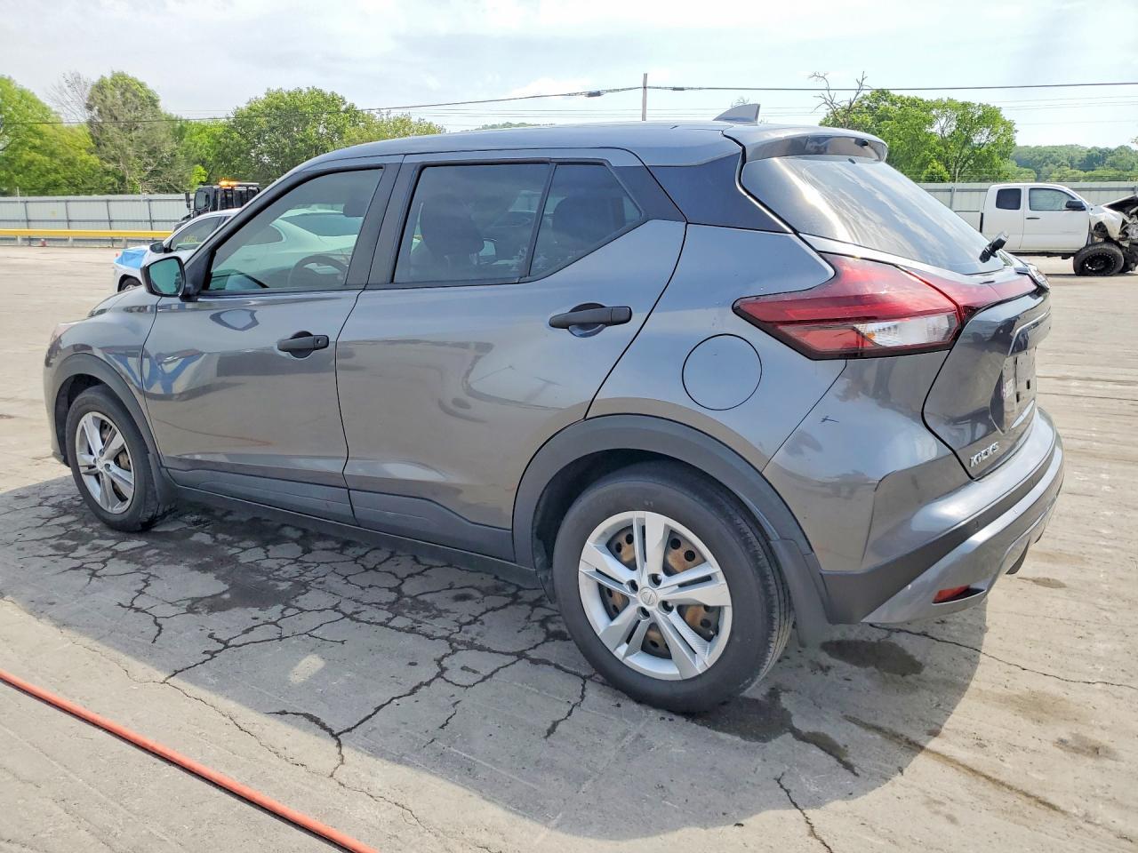 2022 NISSAN KICKS