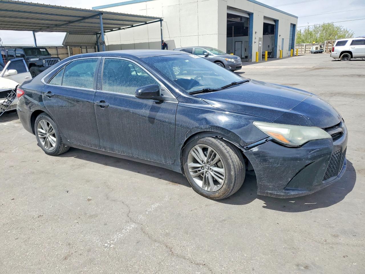 2016 TOYOTA CAMRY