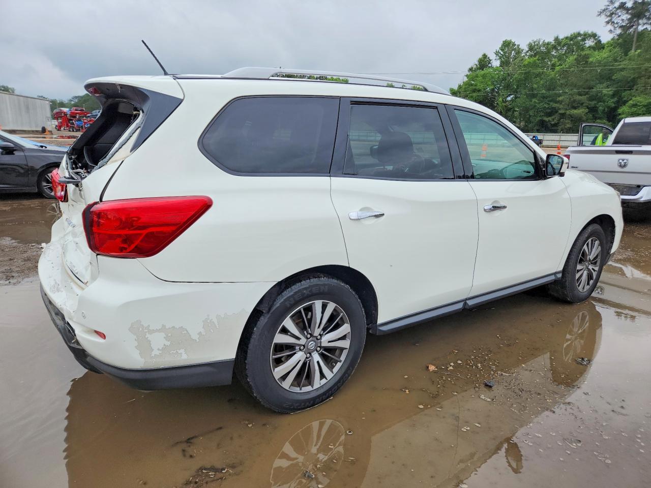 2018 NISSAN PATHFINDER