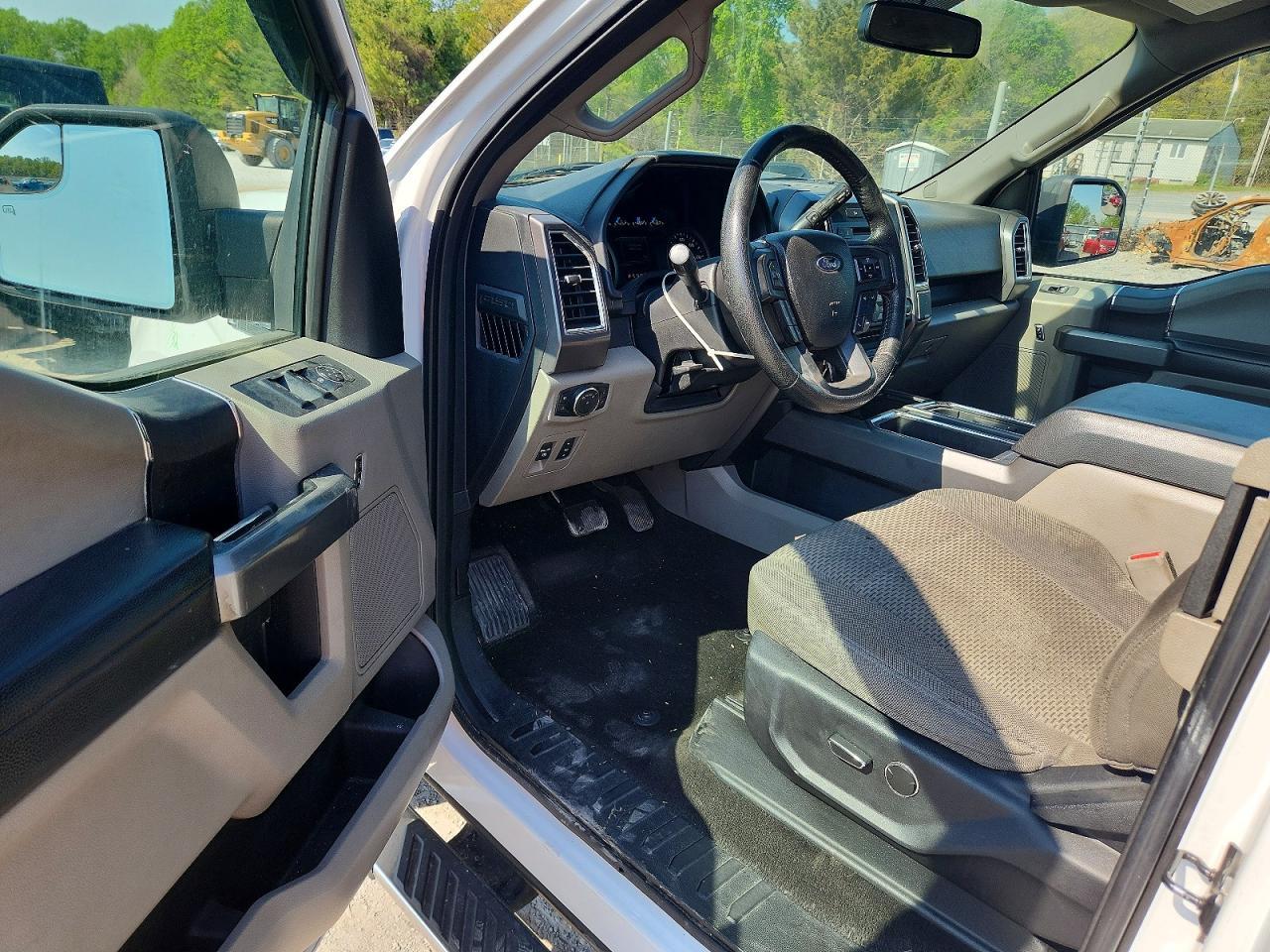 2015 FORD F-150