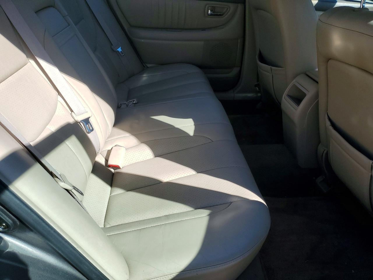 2003 TOYOTA Avalon