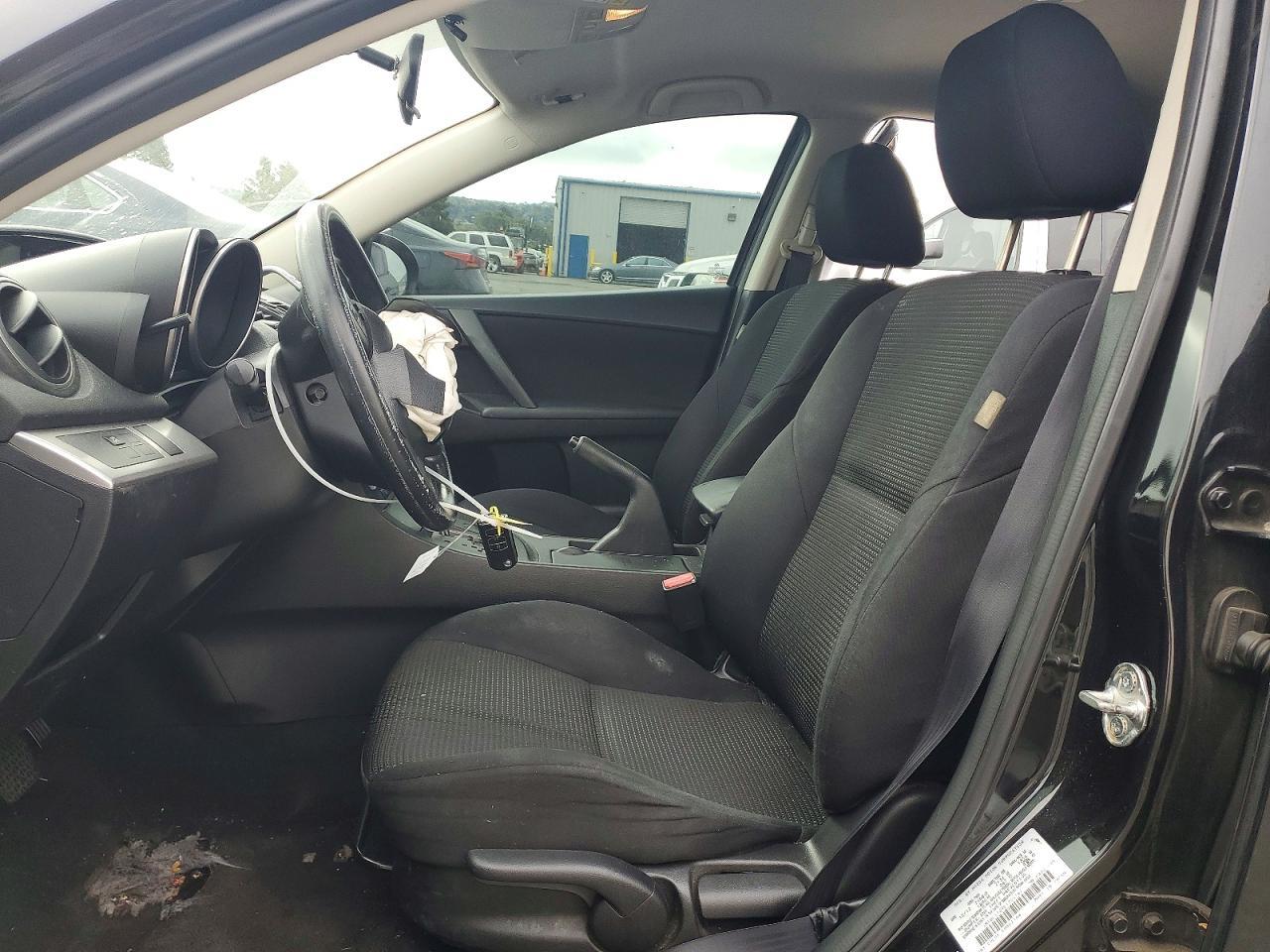 2013 MAZDA 3