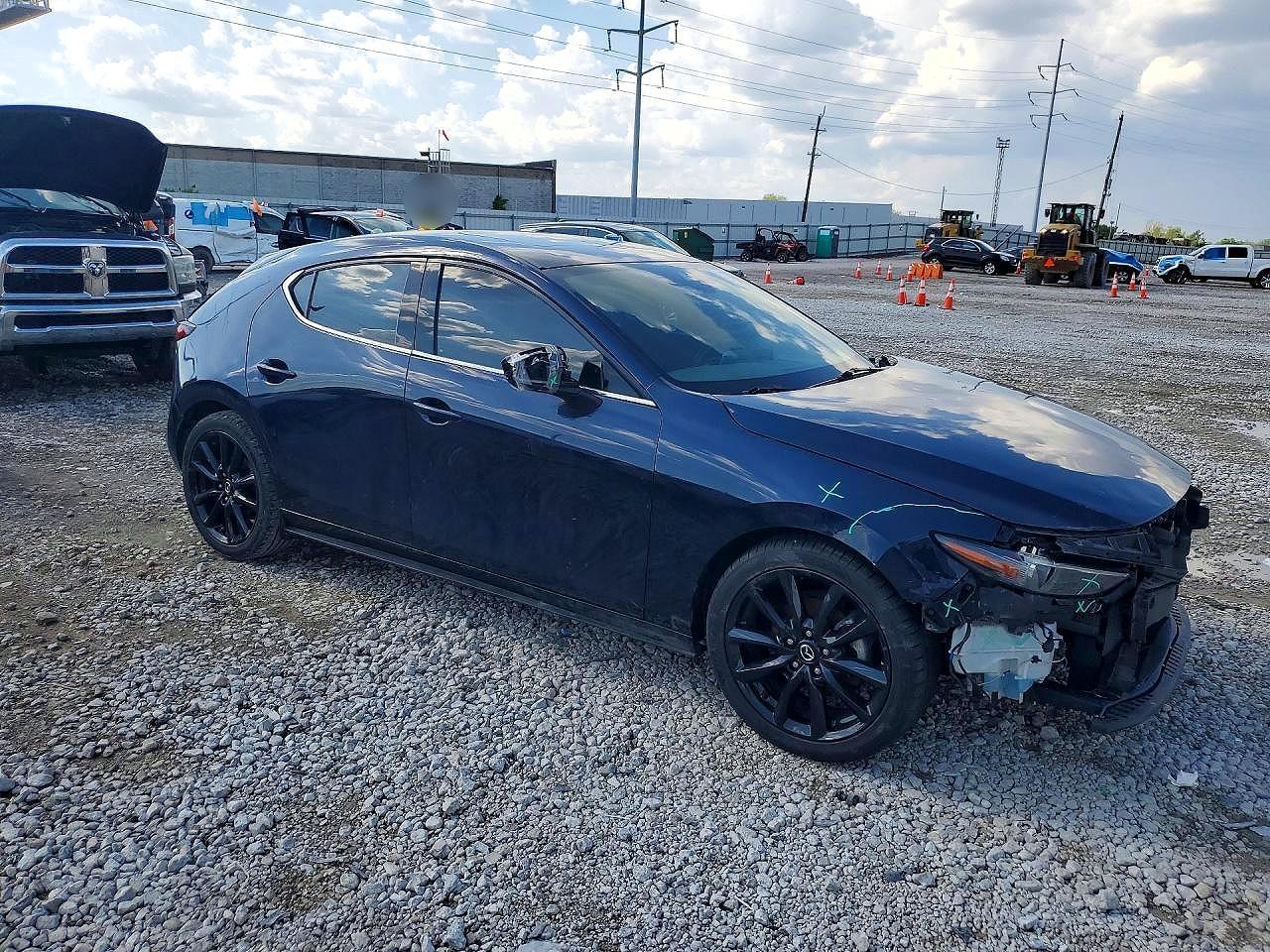 2019 MAZDA 3