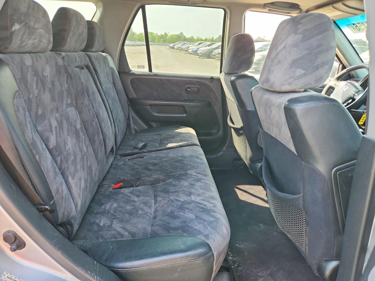 2004 HONDA CR-V