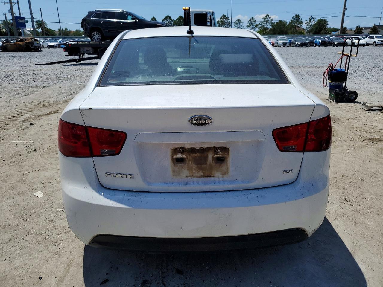 2013 KIA FORTE