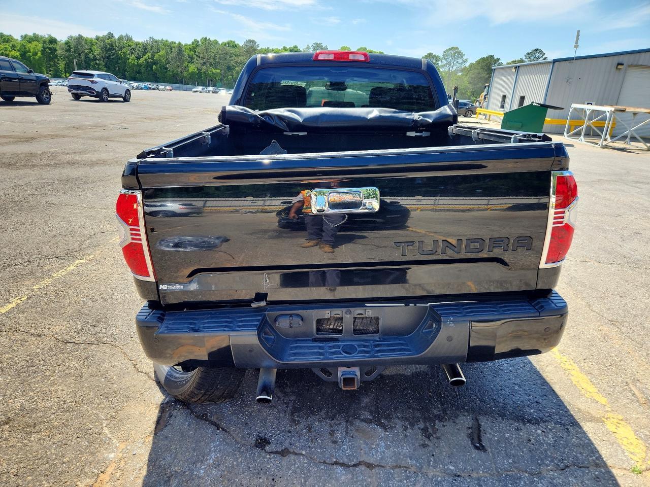 2016 TOYOTA TUNDRA