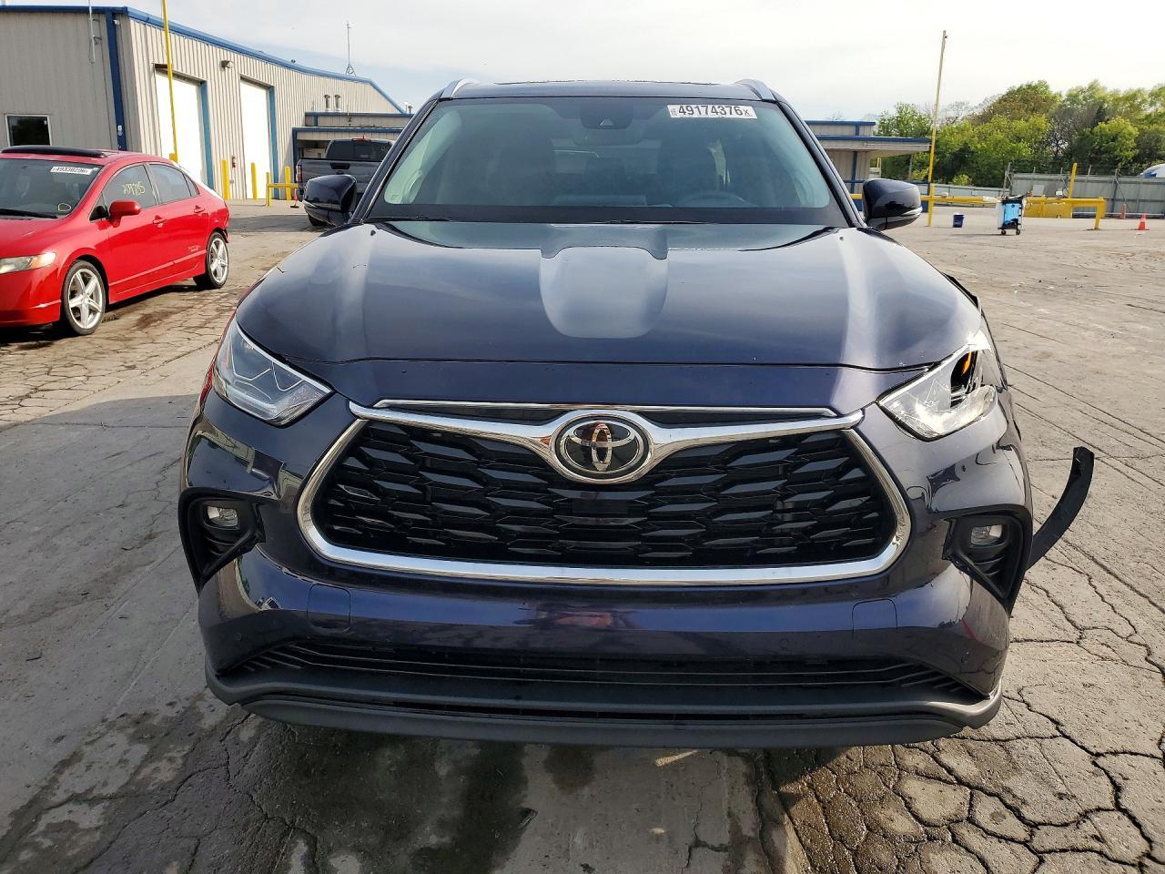 2021 TOYOTA HIGHLANDER