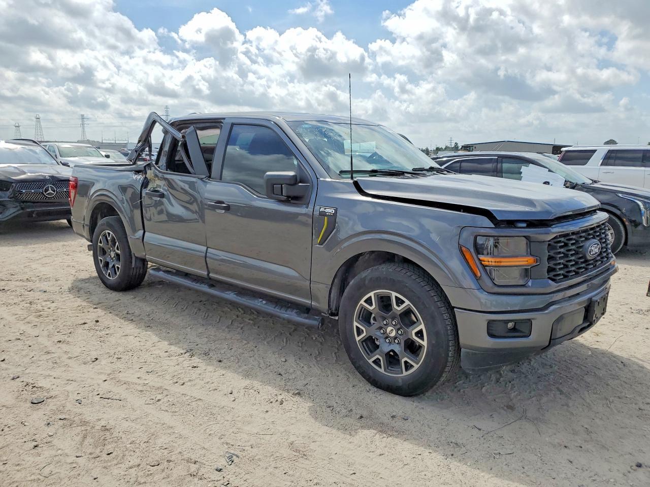 2025 FORD F-150 Lightning