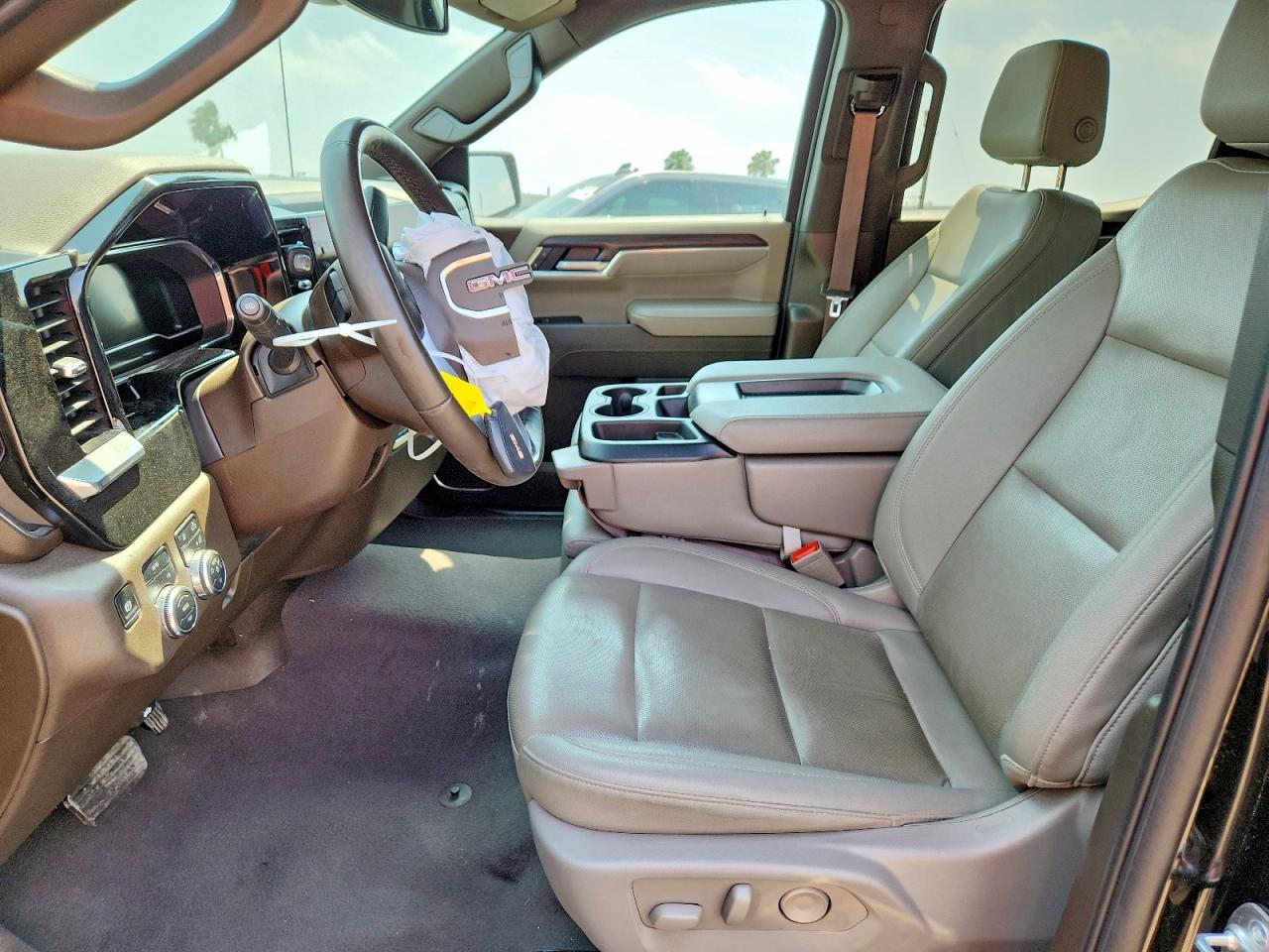 2025 GMC Sierra