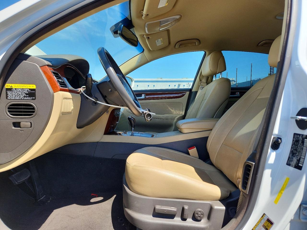 2013 HYUNDAI GENESIS