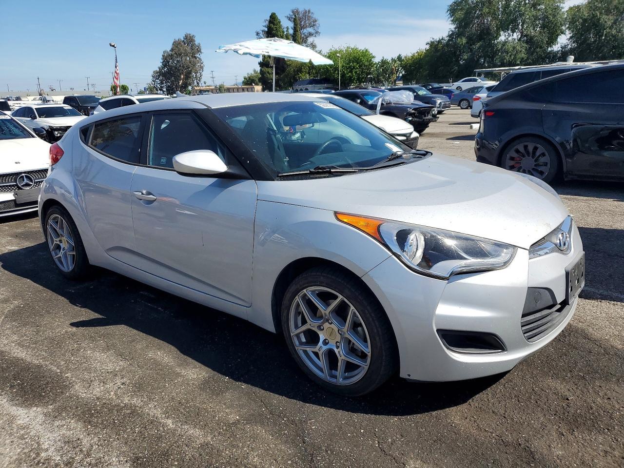 2016 HYUNDAI VELOSTER