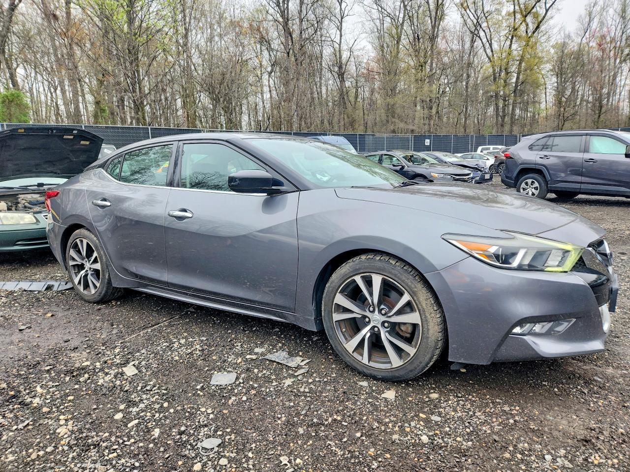 2016 NISSAN Maxima