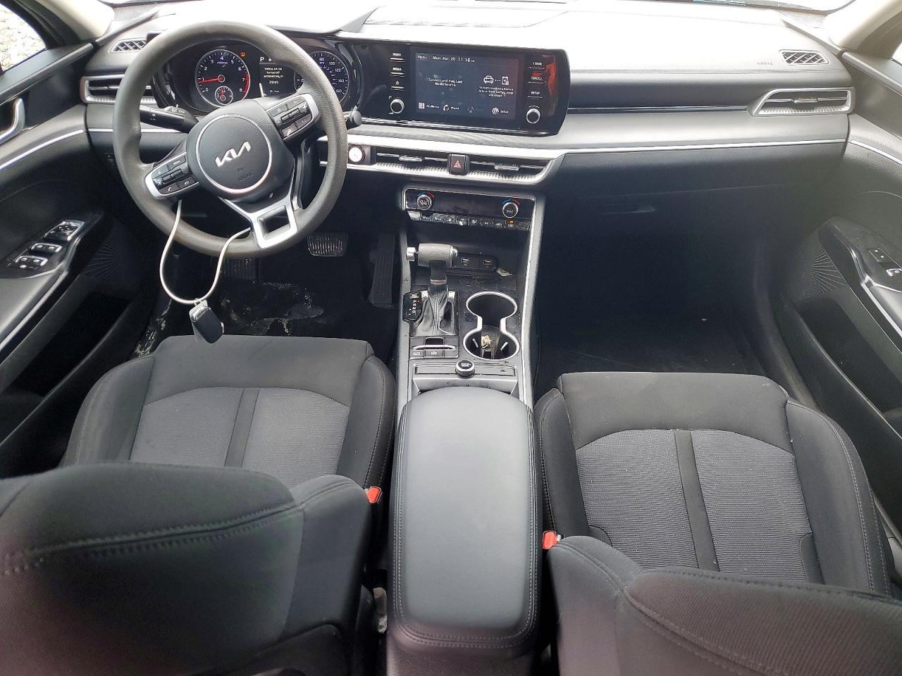 2023 KIA K5