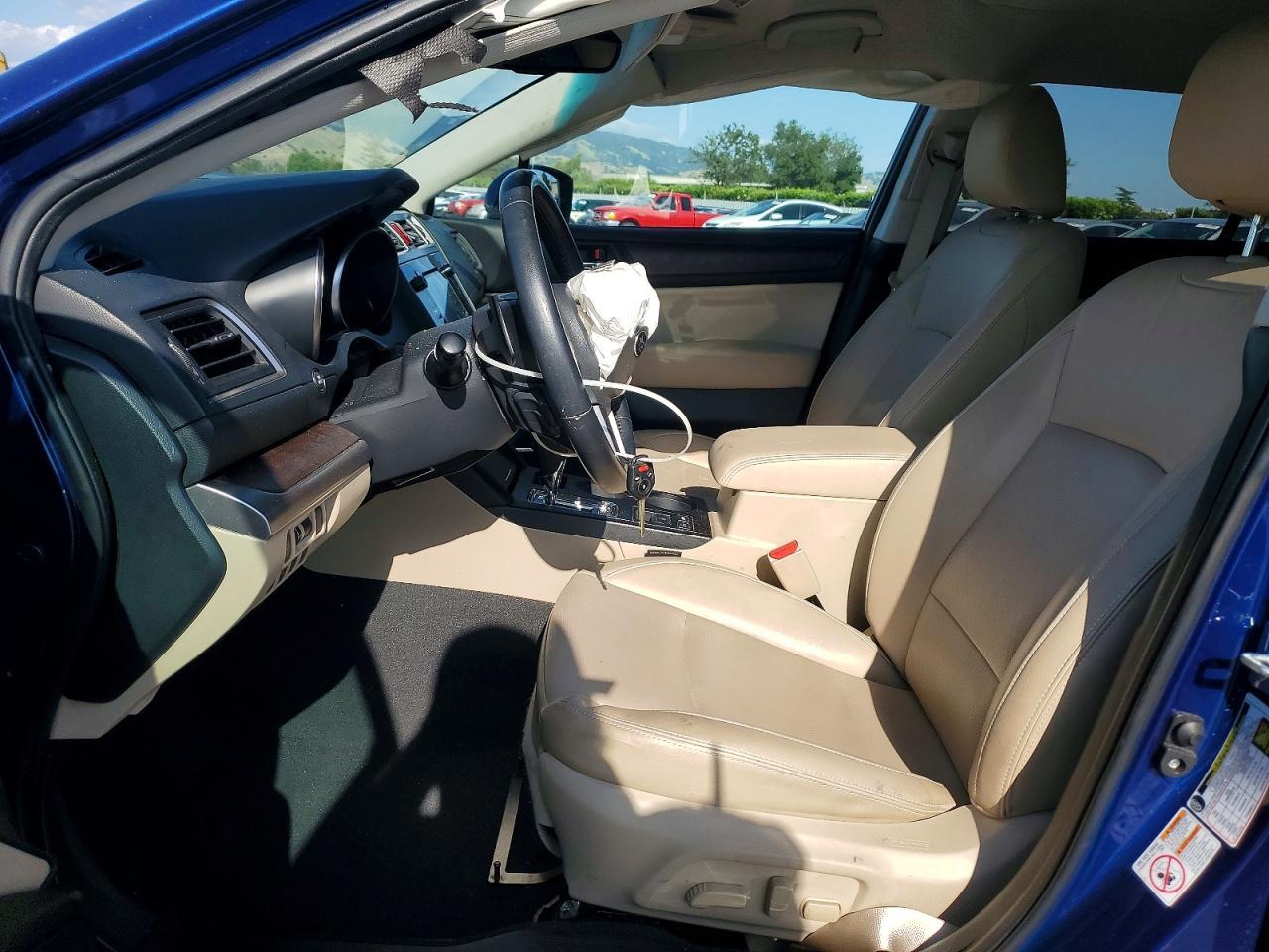 2015 SUBARU Outback