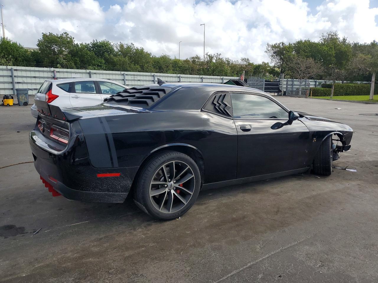 2018 DODGE Challenger