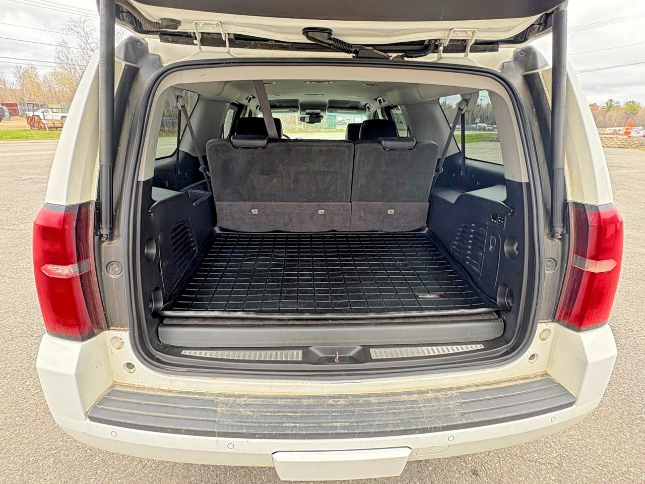 2016 CHEVROLET Suburban