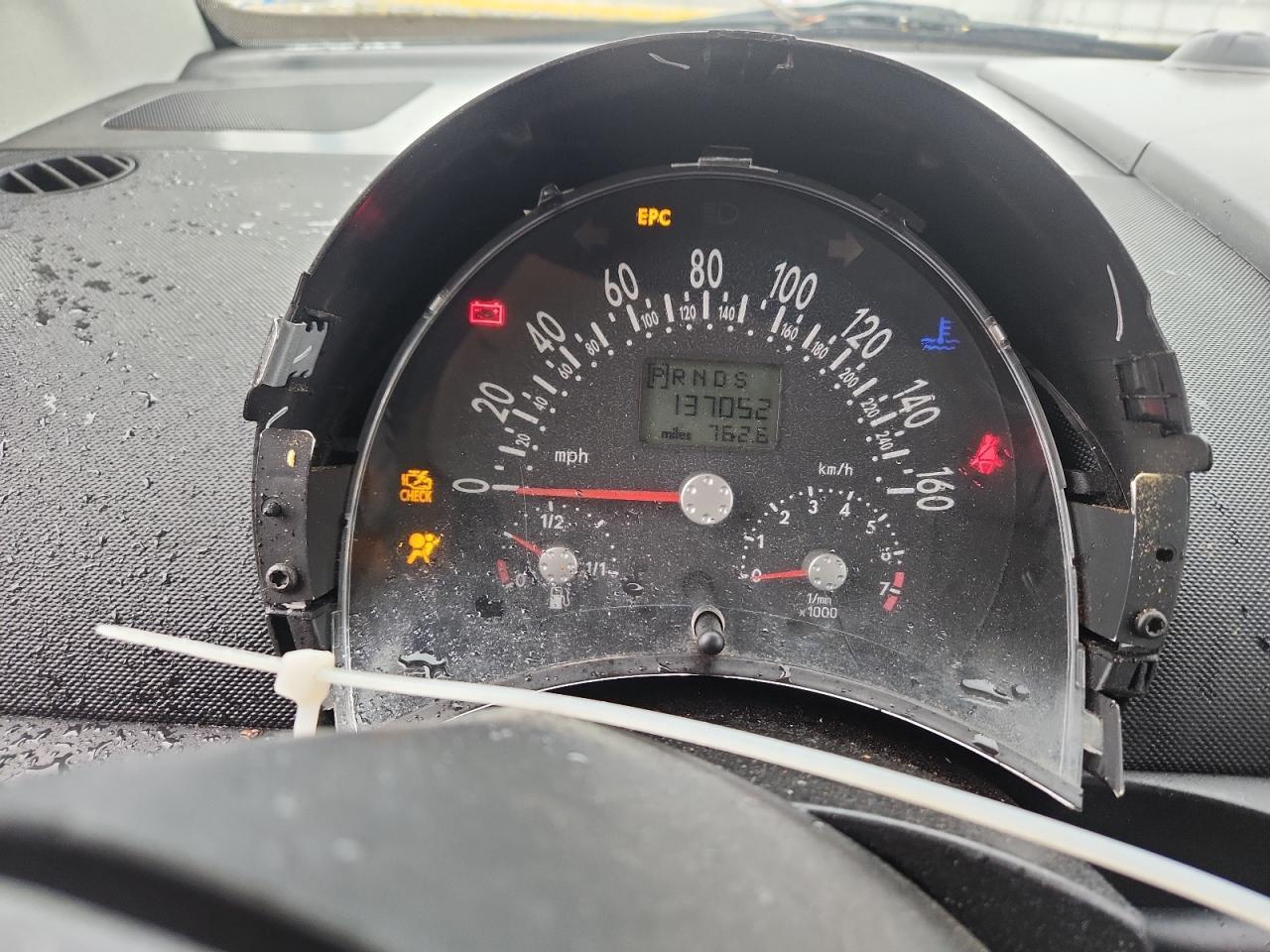 2005 VOLKSWAGEN Beetle