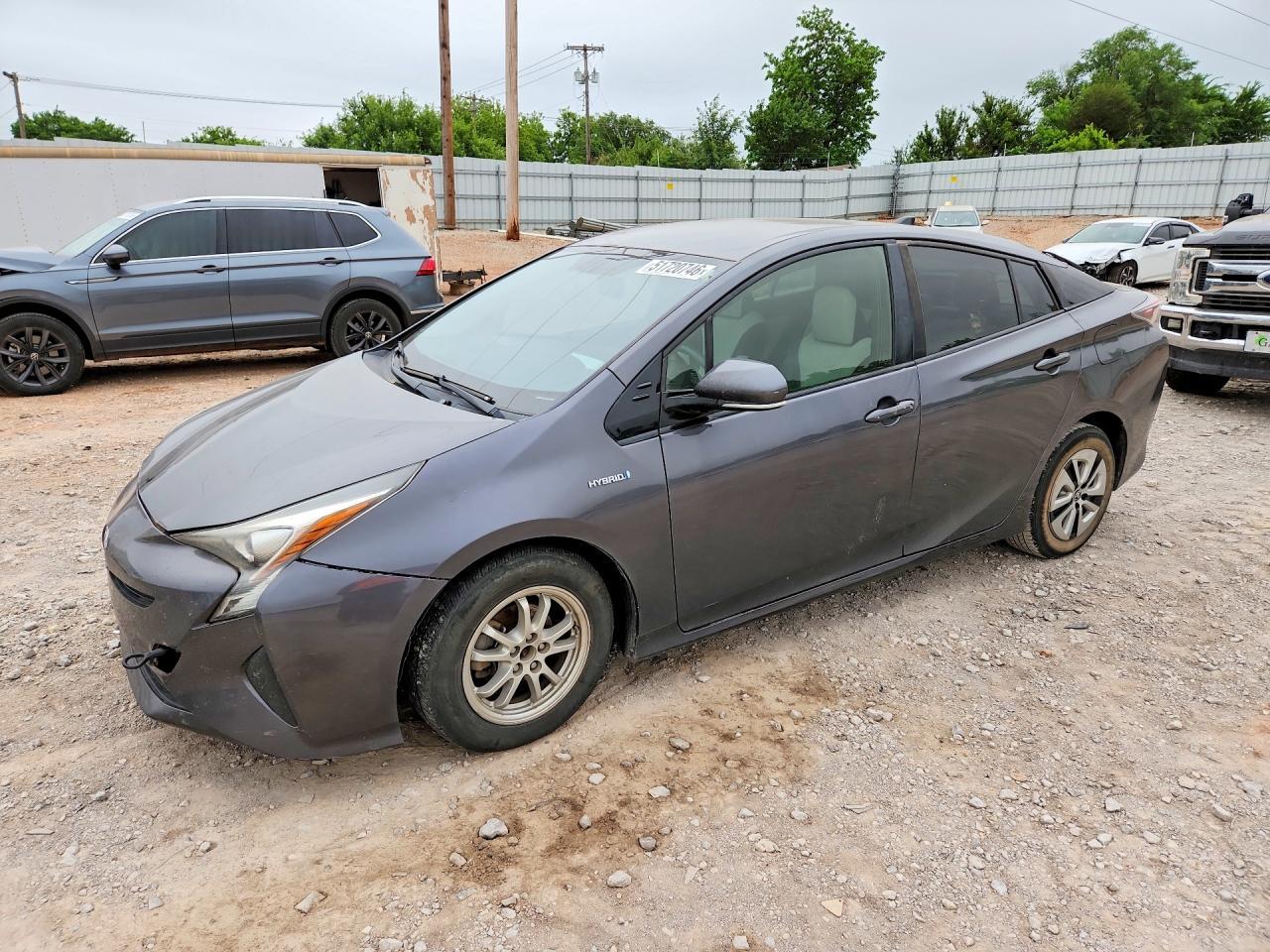 2016 TOYOTA PRIUS