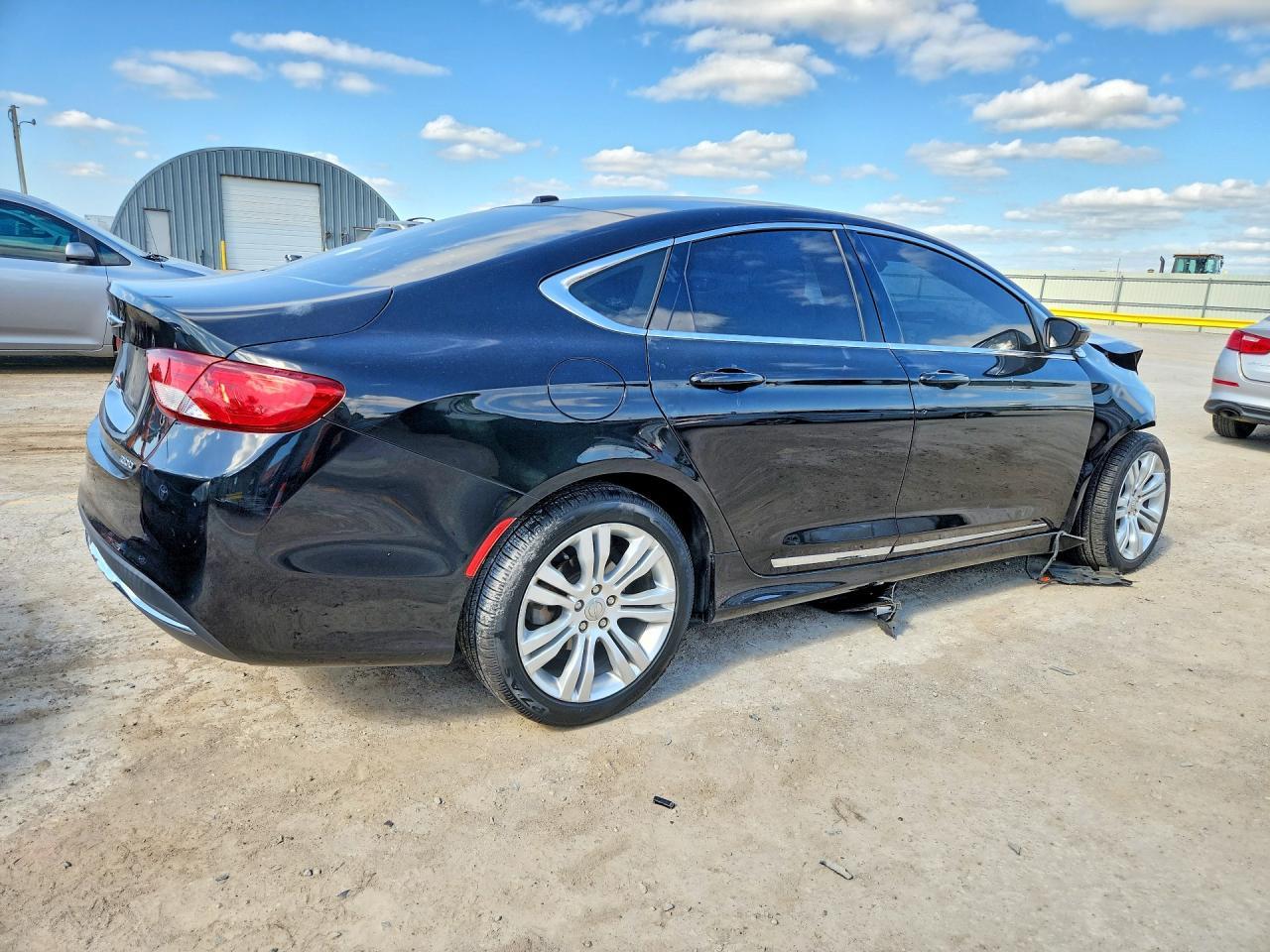 2015 CHRYSLER 200