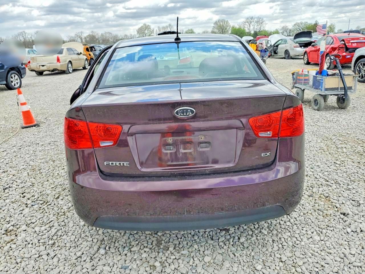 2011 KIA FORTE